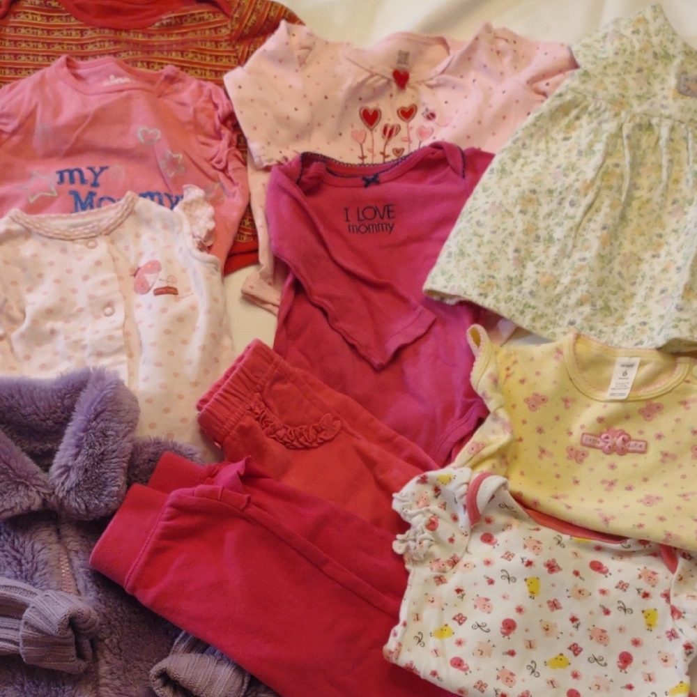 Bundle Of Assorted Baby GirlsClothing - Size 6 Months - 11 PCS
